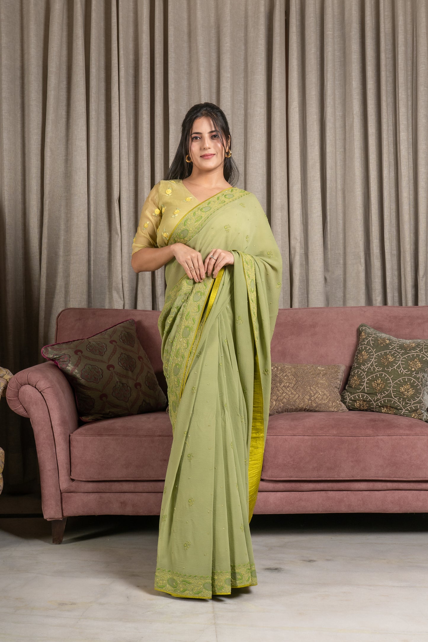 Dhruvi Saree